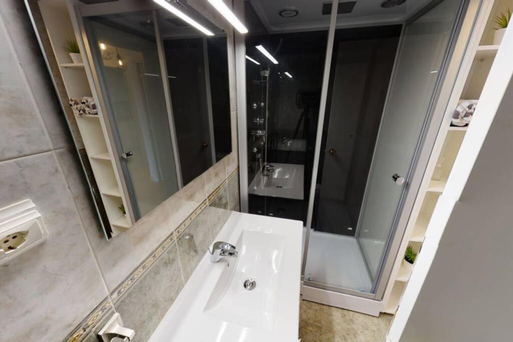 Malibu - 6 Personnes - Luxury Lägenhet Miami Playa Exteriör bild